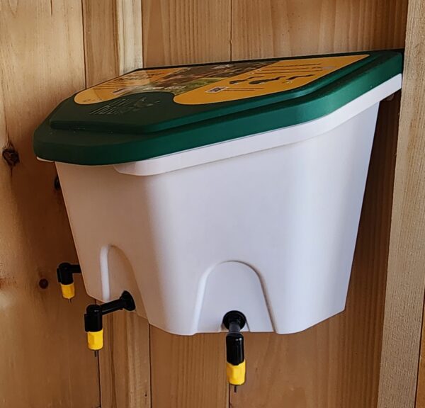 AviAqua Wall-Mounted Drinking Bucket - Image 6