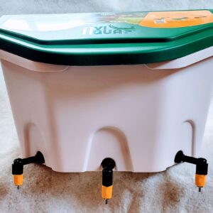 AviAqua Wall-Mounted Drinking Bucket